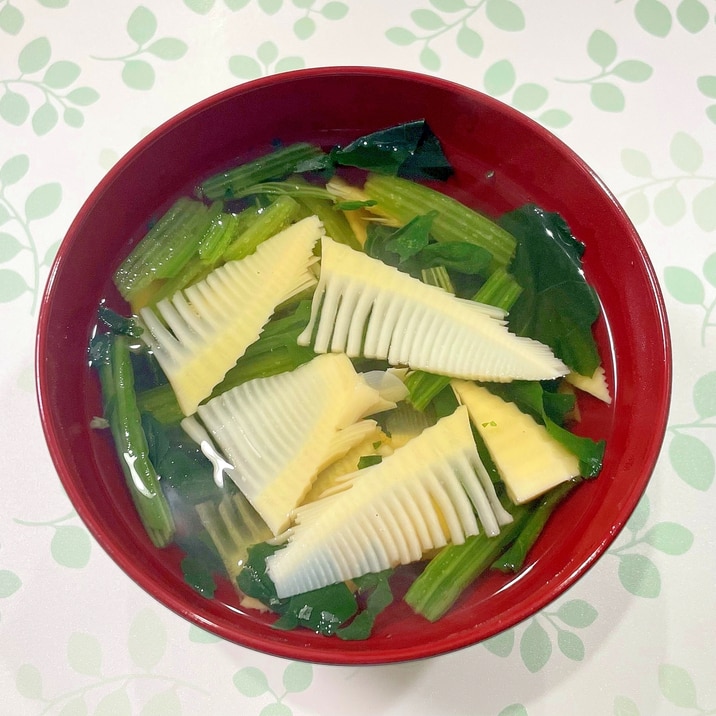 筍とほうれん草のすまし汁